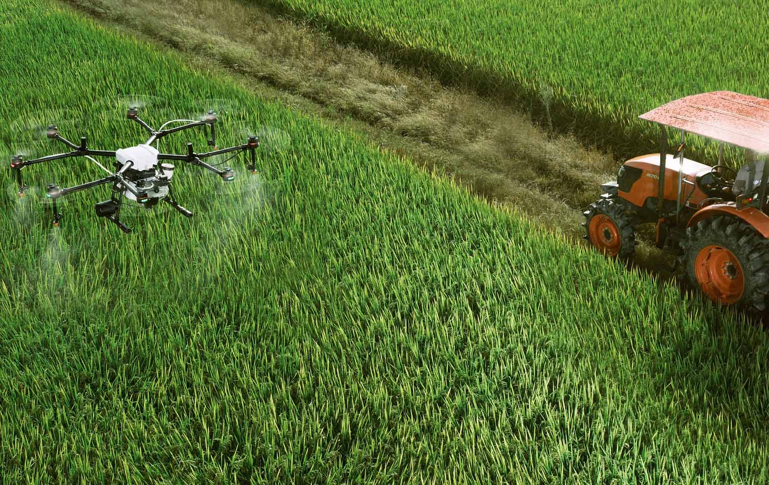 پهپاد در کشاورزی https://pixabay.com/photos/dji-farming-agriculture-drone-4223417/
