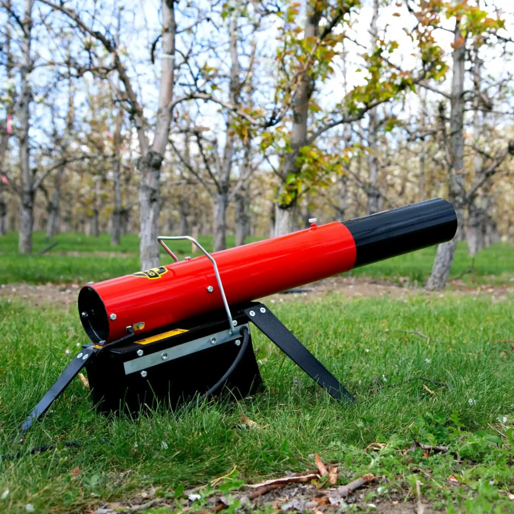 Sound-producing device for bird deterrence